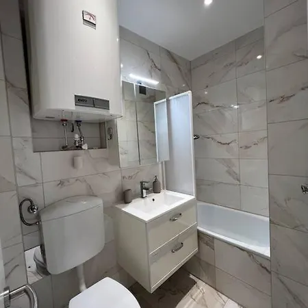 Neue Neben Der Meduni Und Dem Lkh * Štýrský Hradec