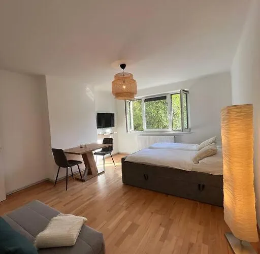 Neue Neben Der Meduni Und Dem Lkh * Грац