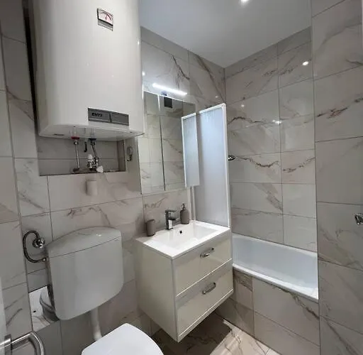 Neue Neben Der Meduni Und Dem Lkh * Грац